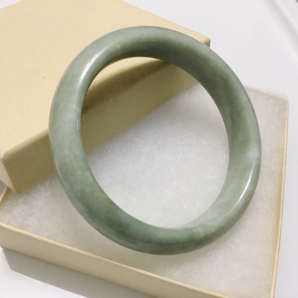 Solid Polished Jade Stone Bangle Bracelet